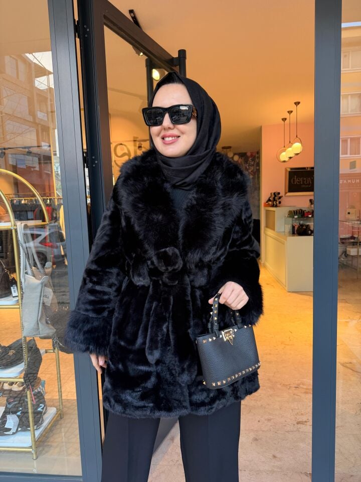 Siyah Kürk Kaban