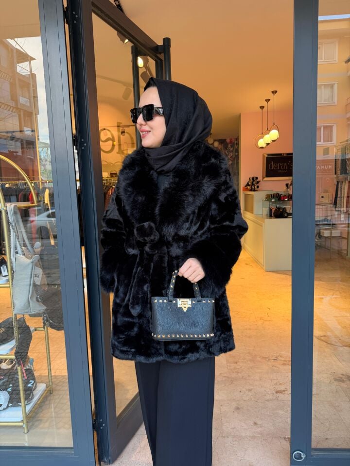 Siyah Kürk Kaban