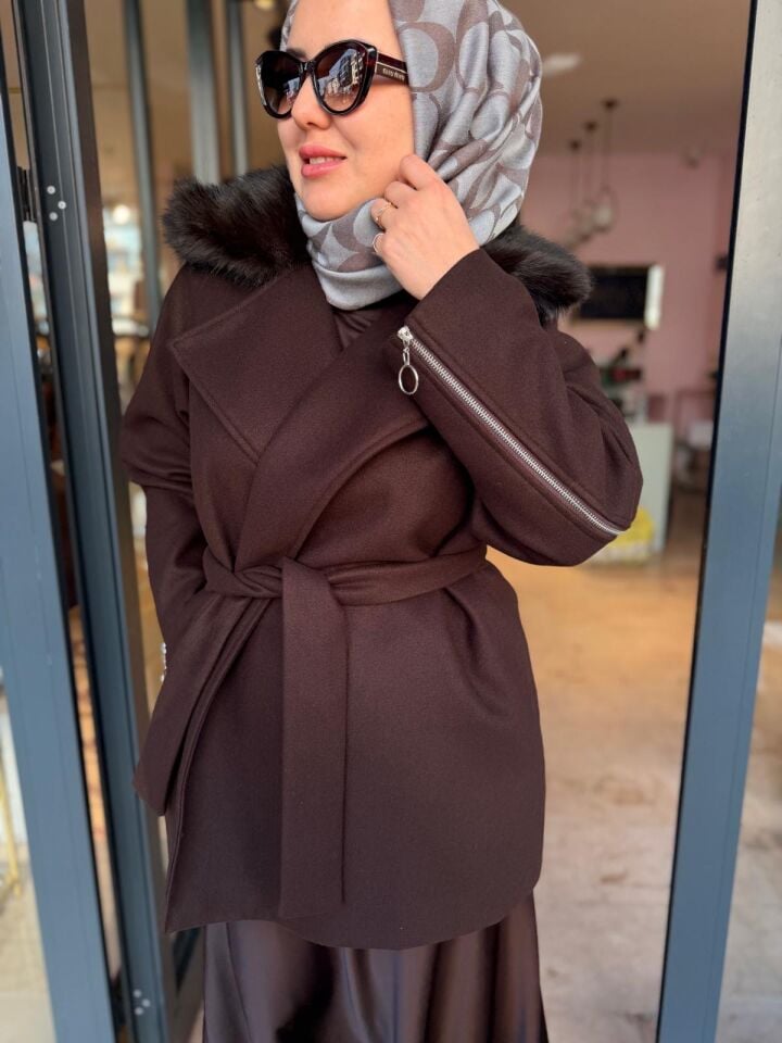 Kürk Detaylı Kadın Kahve Kaşe Kaban