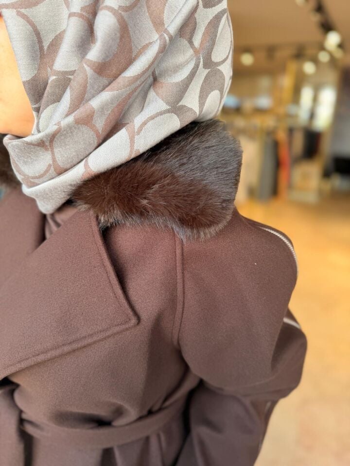 Kürk Detaylı Kadın Kahve Kaşe Kaban