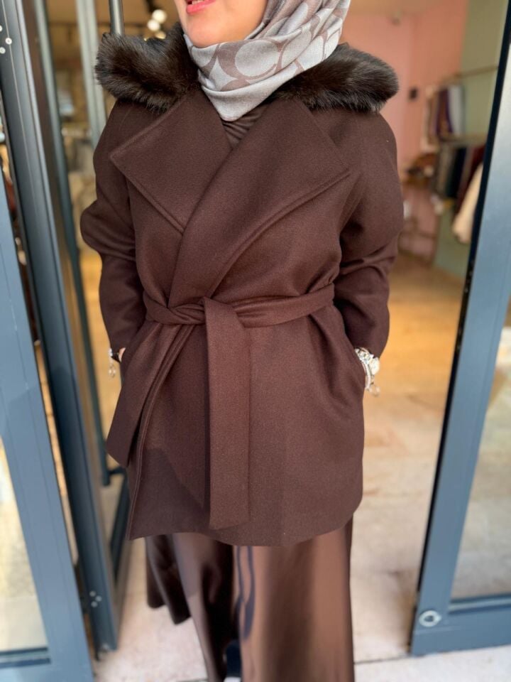 Kürk Detaylı Kadın Kahve Kaşe Kaban