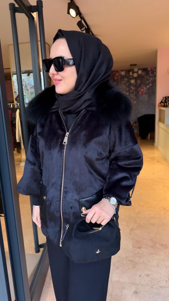 Kürk Detaylı Kısa Angora Kap