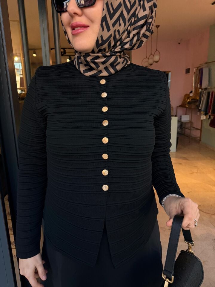 Eteküstü Çelik Örme Siyah Triko