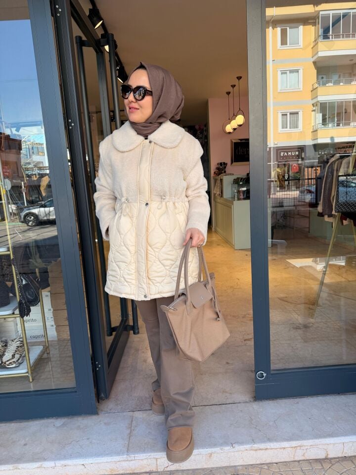 Angora Detaylı Krem Şişme Mont