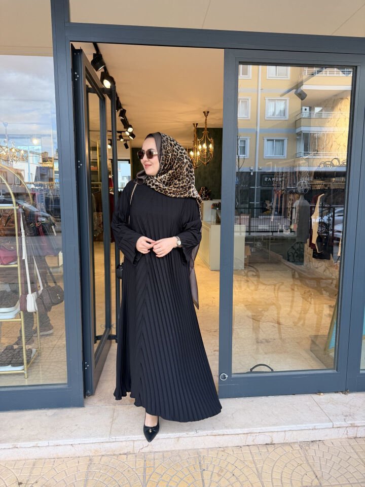 Piliseli Abaya Bayan Siyah